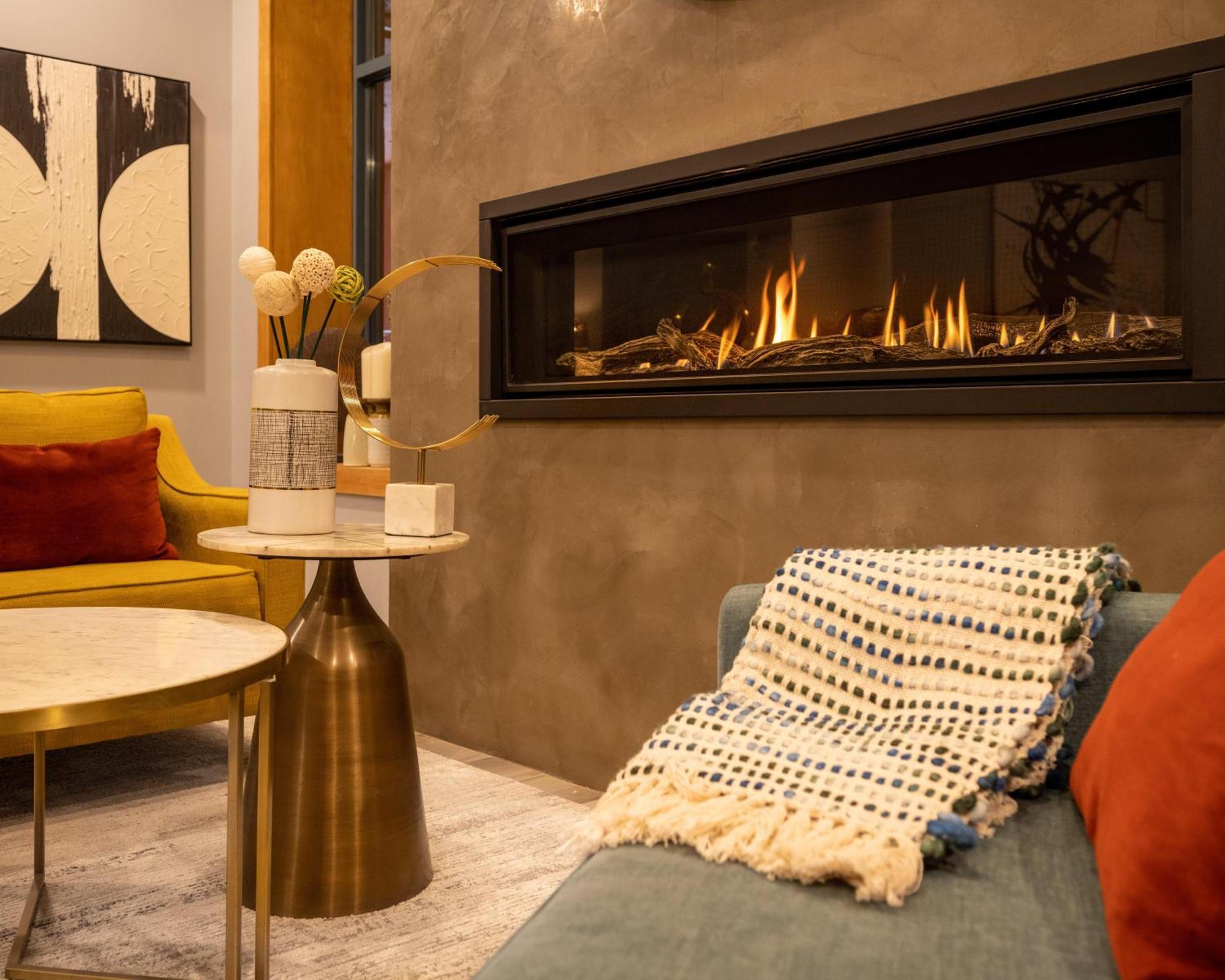 Alpenglow Lodge Family & Work Retreat By Mva Whistler Esterno foto