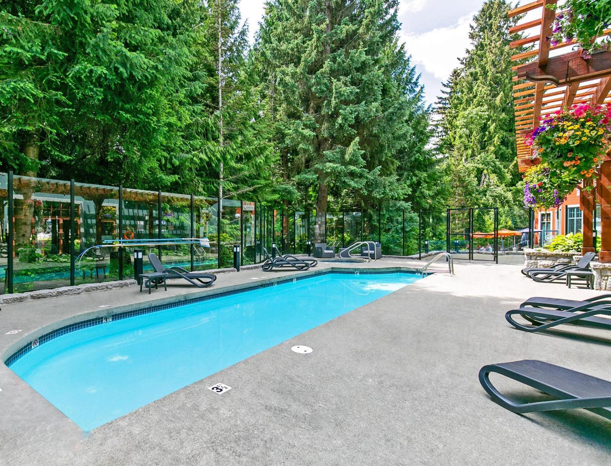 Alpenglow Lodge Family & Work Retreat By Mva Whistler Esterno foto