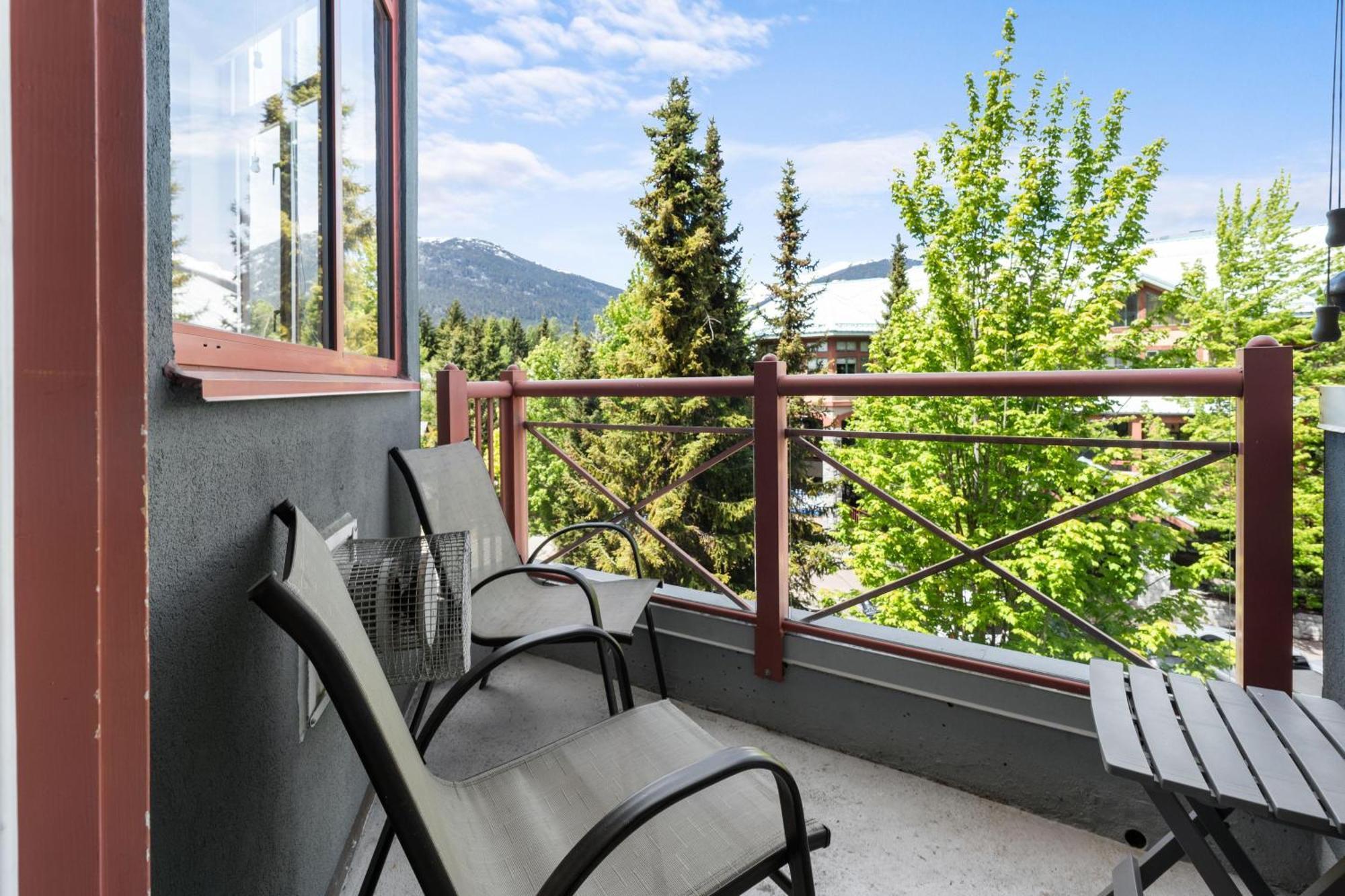 Alpenglow Lodge Family & Work Retreat By Mva Whistler Esterno foto
