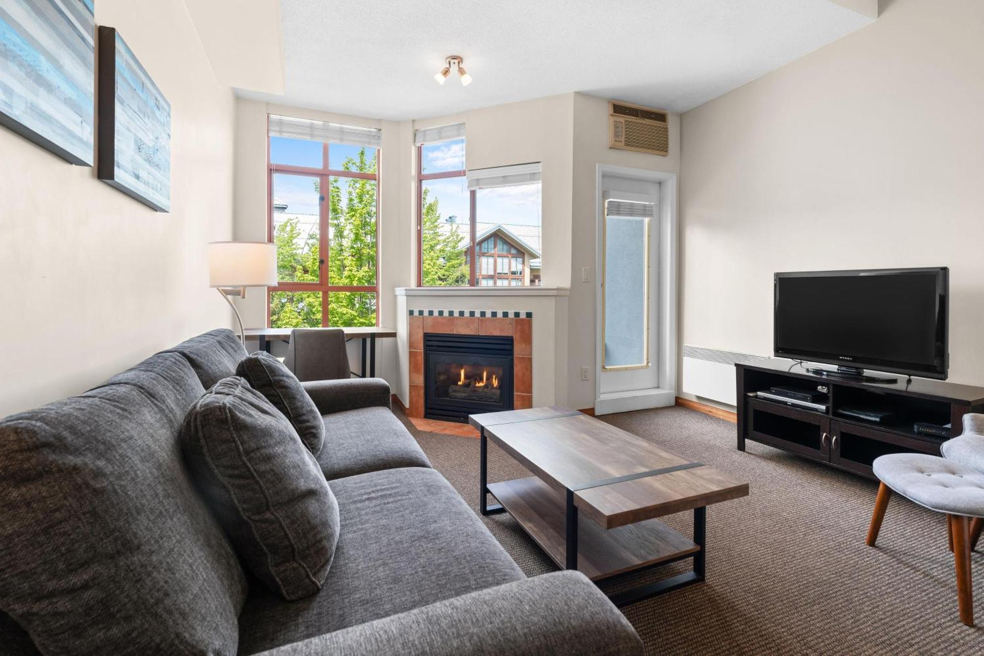 Alpenglow Lodge Family & Work Retreat By Mva Whistler Esterno foto